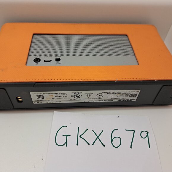 Bose SoundLink III Bluetooth Portable Speaker 414255 with Bose Charger - Tested - Picture 3 of 3